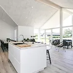 Сasa de vacaciones 4 Star Holiday Home In Vaeggerlose *