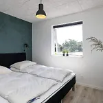 4 Star Holiday Home In Vaeggerlose Сasa de vacaciones Bøtø By