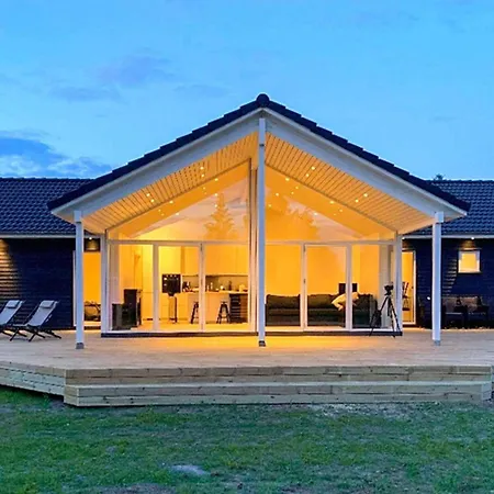 Feriehus 4 Star In Vaeggerlose Bøtø By