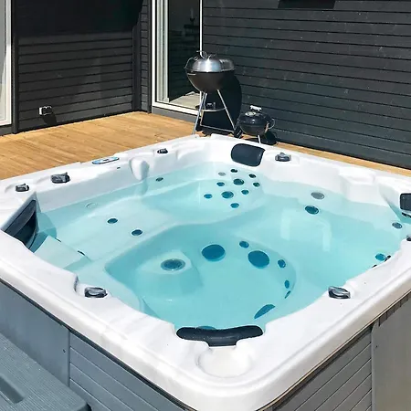 4 Star In Vaeggerlose * Bøtø By