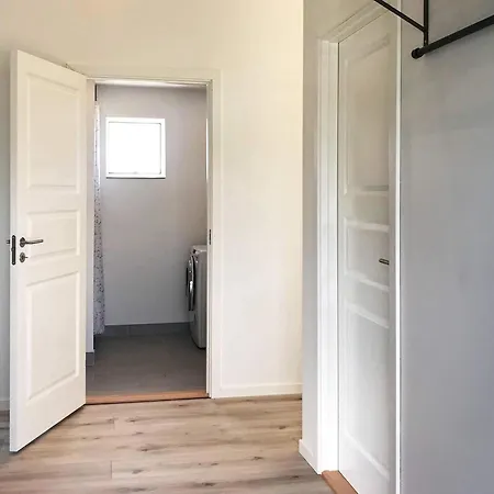 Feriehus 4 Star In Vaeggerlose Bøtø By
