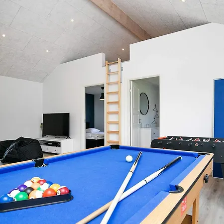 4 Star In Vaeggerlose * Bøtø By