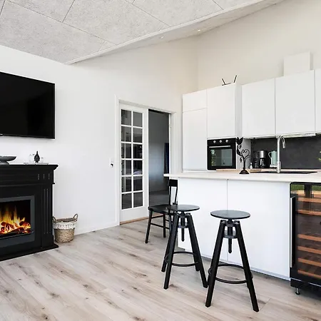 4 Star In Vaeggerlose Feriehus