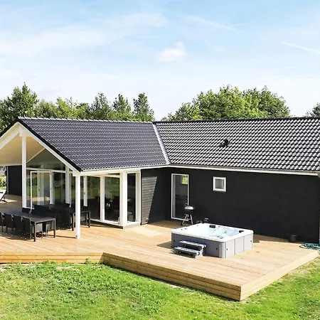 Feriehus 4 Star In Vaeggerlose *